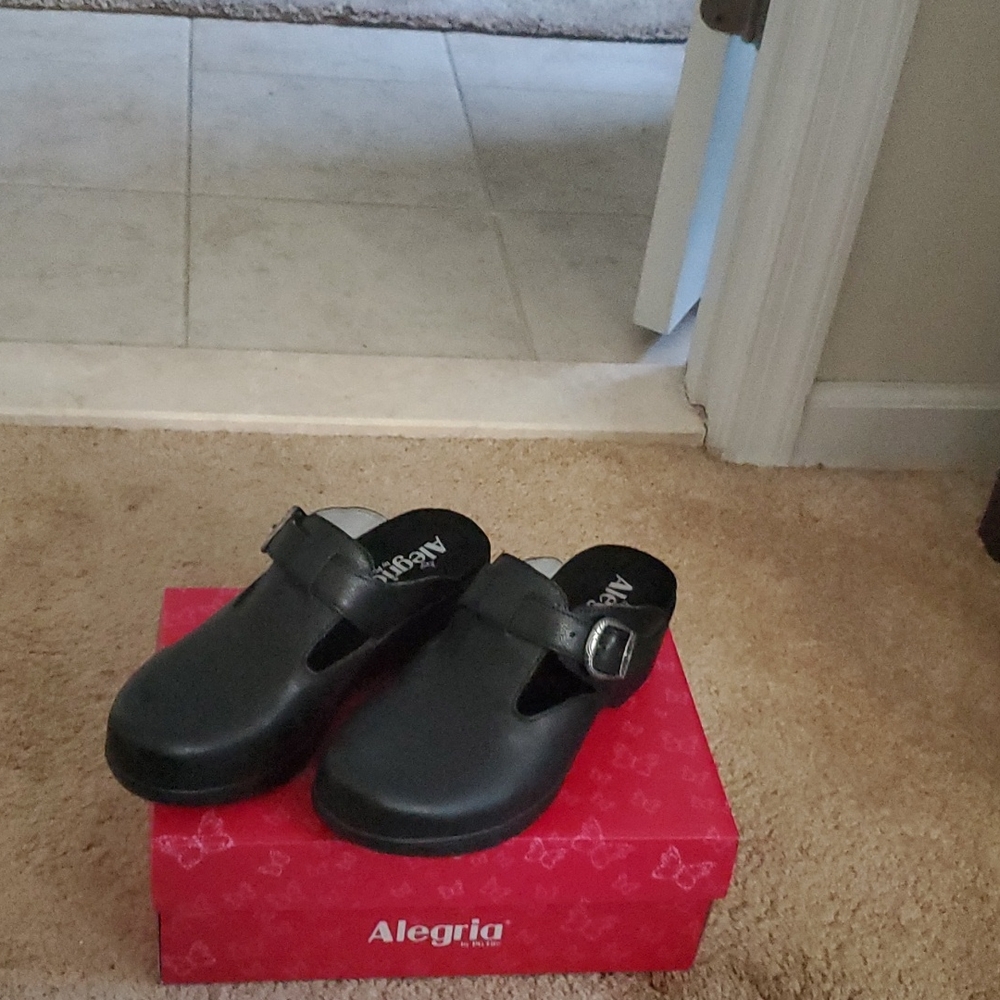 New never worn orthopedic Alegria Selina Upgrade Shoe size 8.5